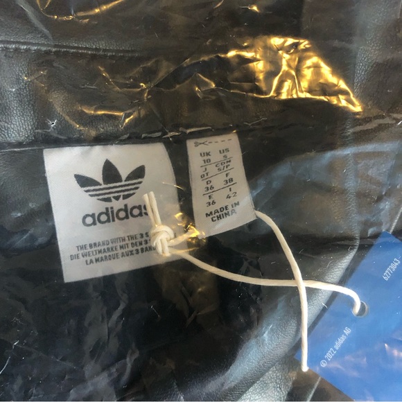 RARE NWT Adidas Originals Faux Leather Track Suit Size Small - Picture 13 of 15